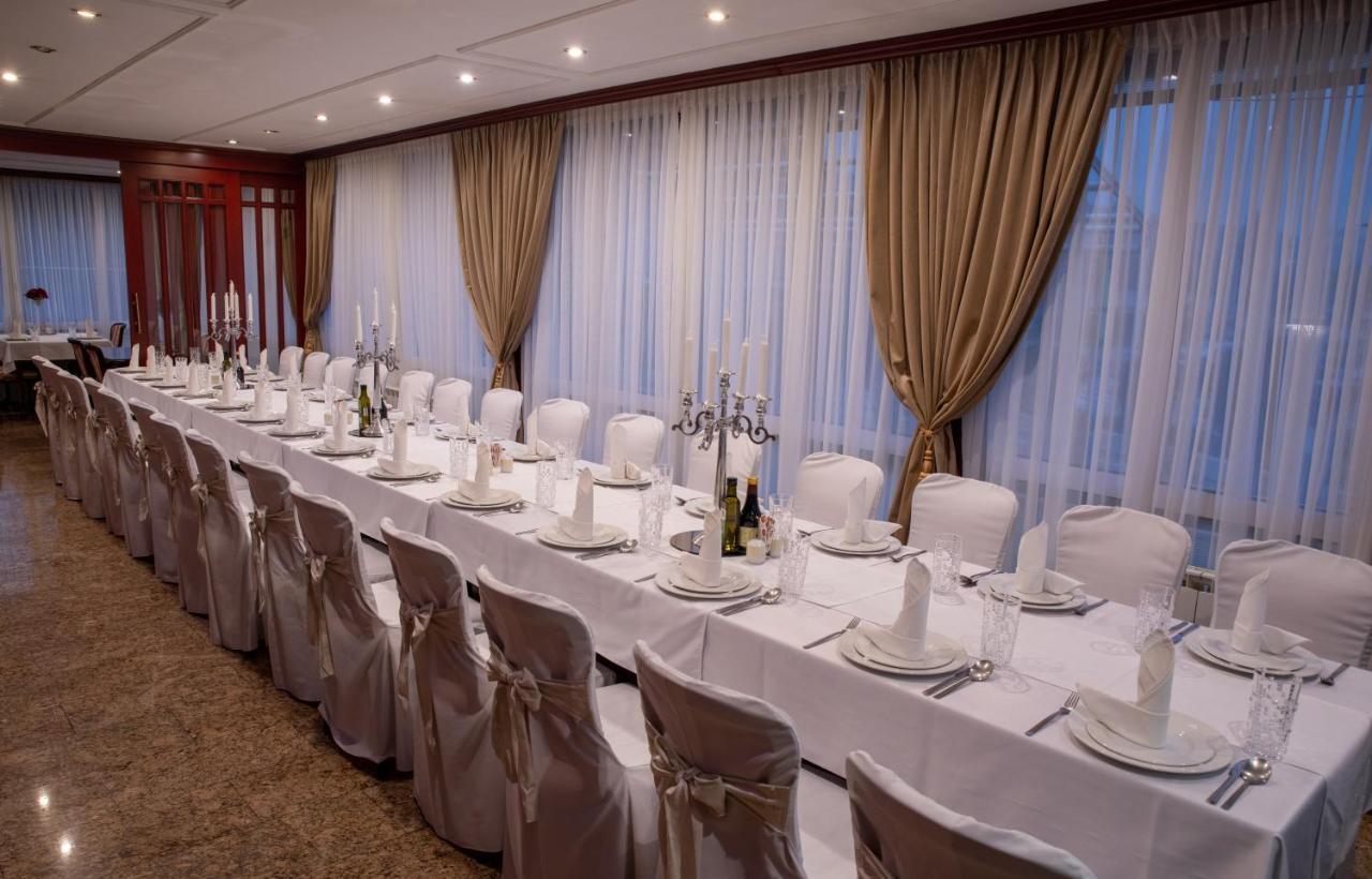 Hotel Integra Doboj Esterno foto